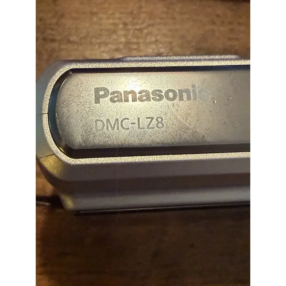 Vintage Panasonic Lumix DMC-LZ8 8.1MP Digital Camera Black 5x Zoom TESTED WORKS